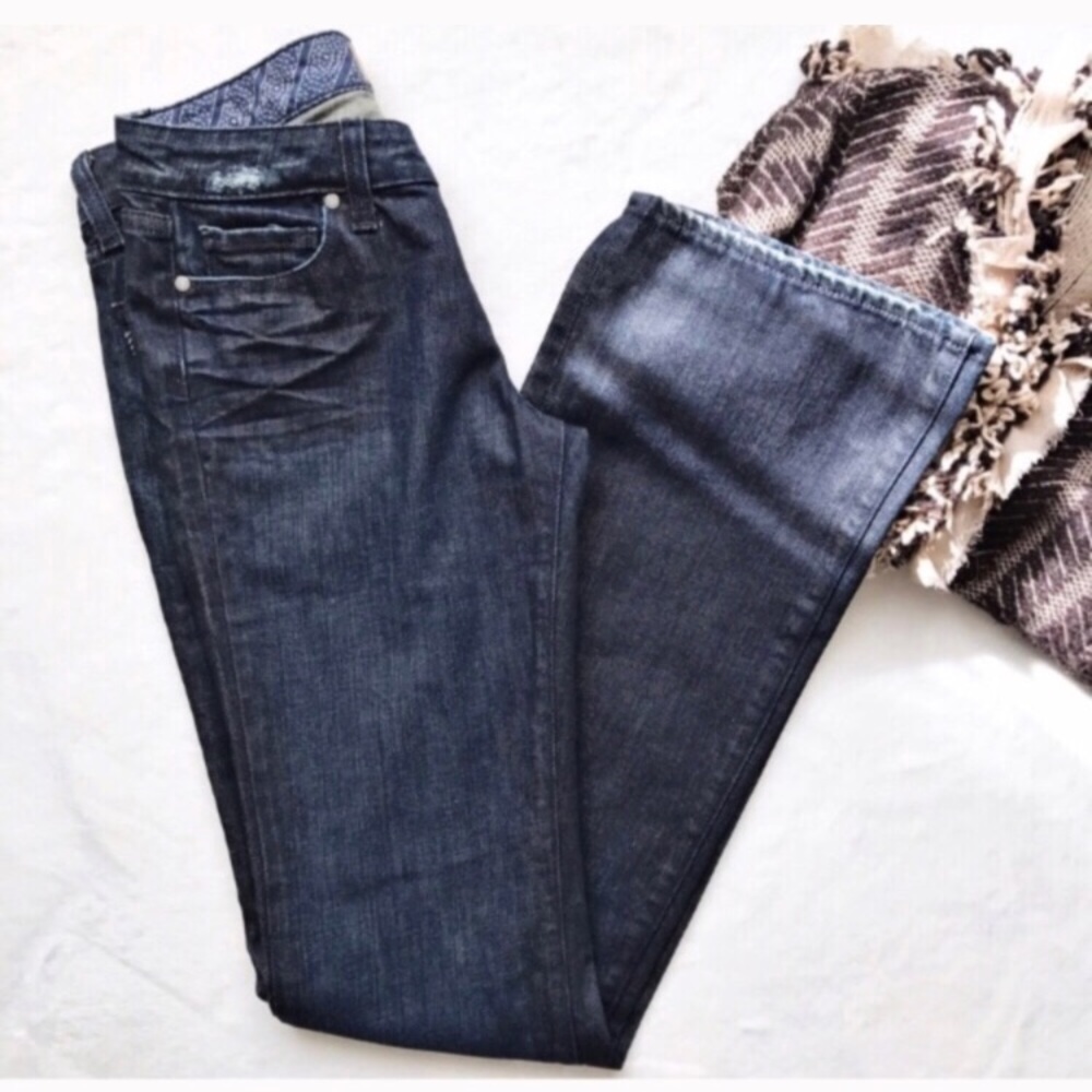 Paige Laurel Canyon Distressed Boot Jeans - Picture 2 of 8